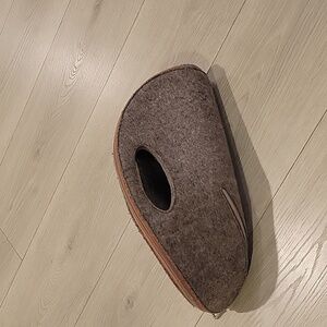 UM bag by Josh Jakus Gray Wool Felt Handbag Opens Flat Dual Zipper Felted RARE